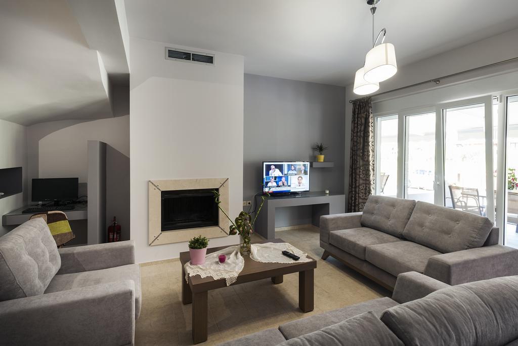 4 Seasons Villas 플라타리아 객실 사진